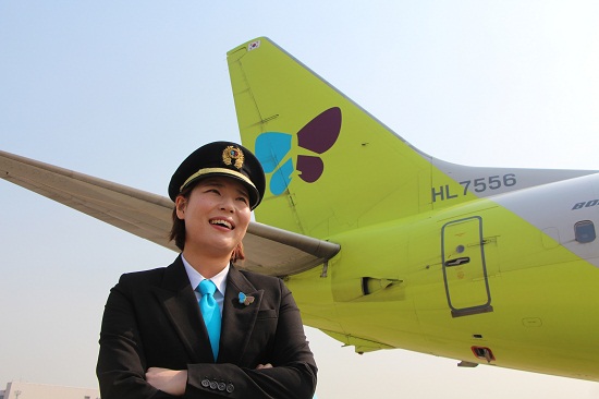 진에어 1호 여성부기장 최윤경씨