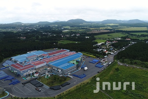 제주삼다수 생산라인 전경.